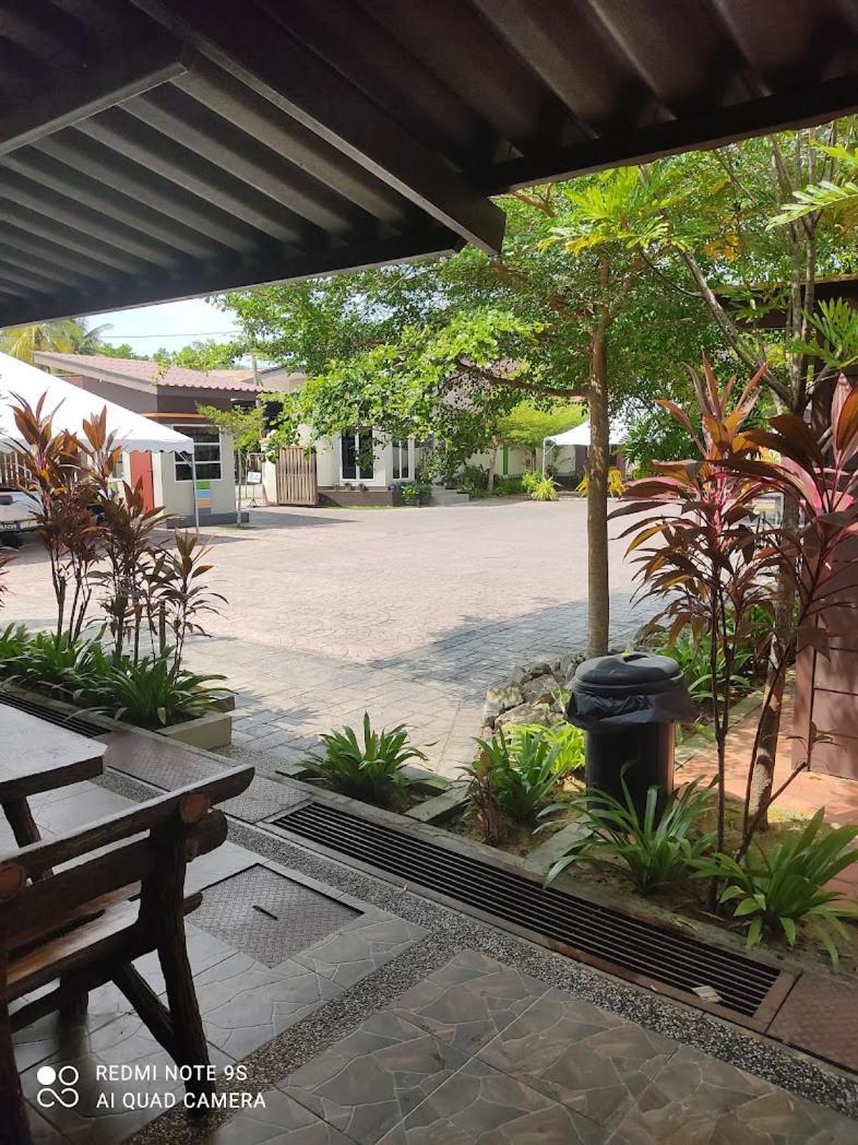 Asfa D Village - Resort - Homestay - Family Room Kemasik Exteriér fotografie
